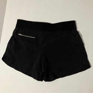Athleta Black Women's Size 8 ActiveWear Utility Zip 3 Pocket Shorts